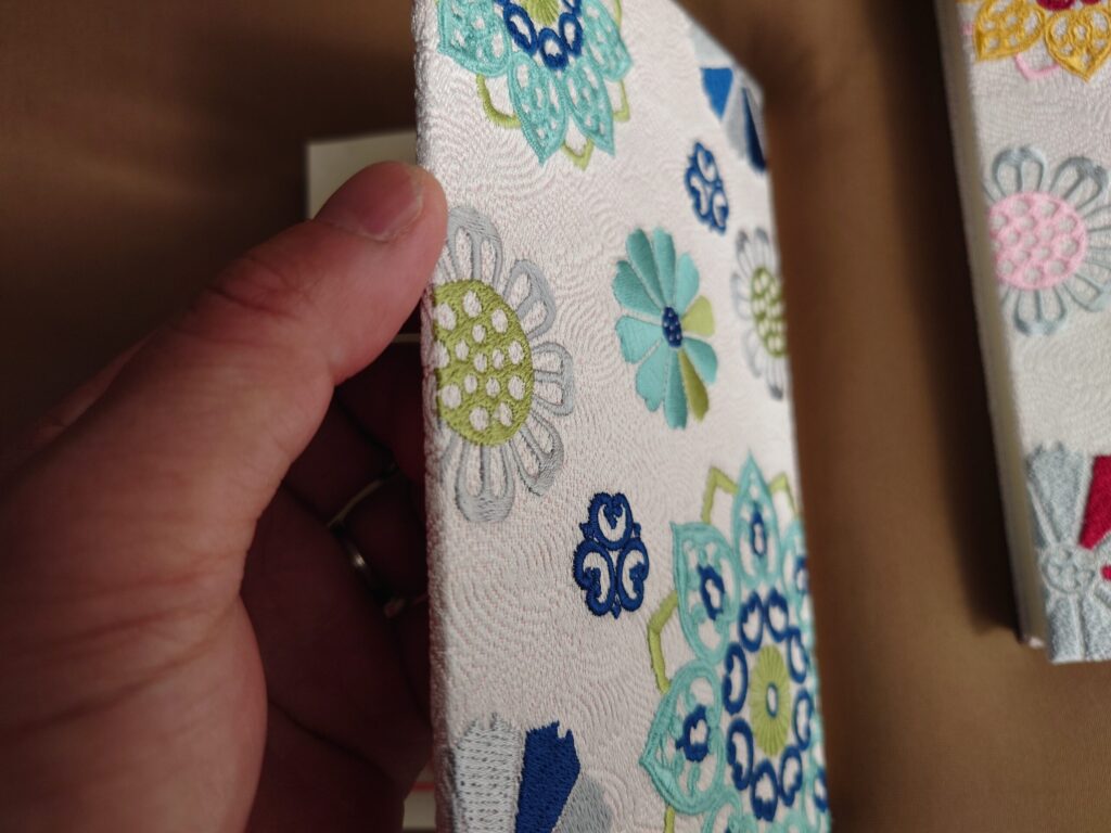 刺繍の拡大