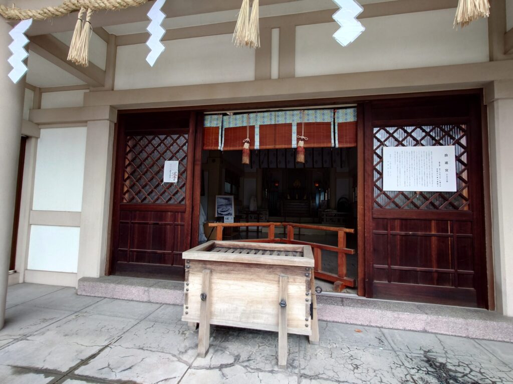 浪速宮 拝殿内部
